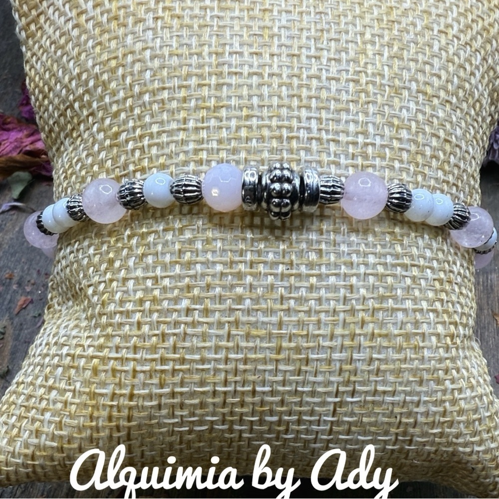 PASTELS + Pink quartz bracelet statement stack - Picture 3 of 4